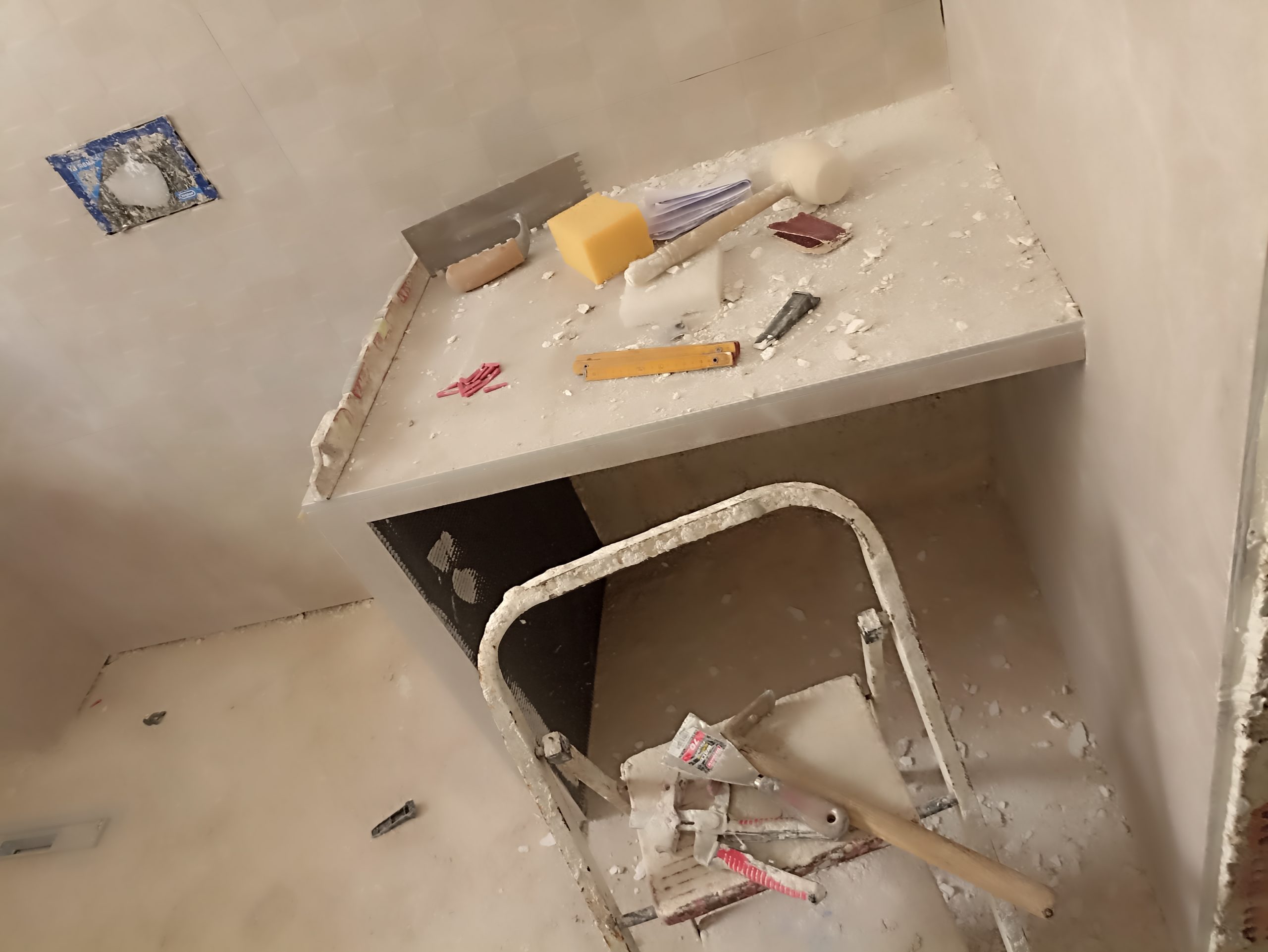 Ανακαίνιση και θερμομόνωση σε οικία στις οδούς Φιλικής Εταιρίας και Σπετσών gallery