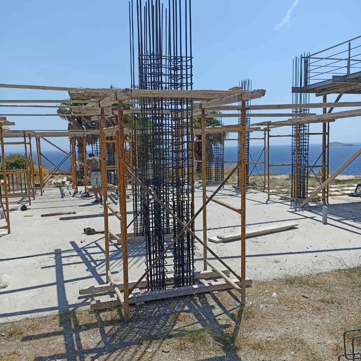 Κατασκευή διώροφης κατοικίας στην Δόξα Σύρου gallery