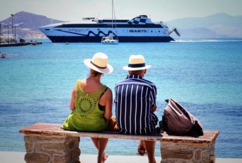 ΕΤΕ: Οι υποδομές θα κρίνουν τον τουρισμό στα νησιά – Επενδυτικές ανάγκες 35 δισ. ευρώ σε βάθος 10ετίας – Τι μας διδάσκουν οι Βαλεαρίδες και οι Αζόρες